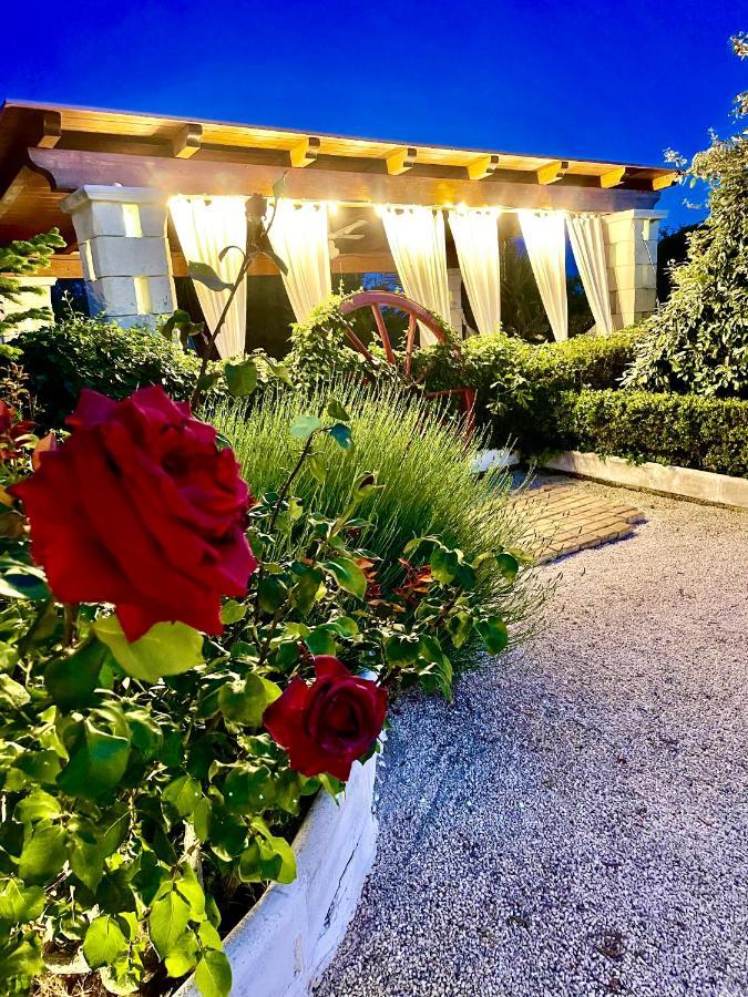 Mirella Charming Acomodação com café da manhã Alberobello Exterior foto